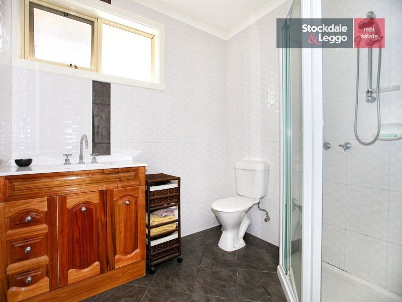 28 Clovelly Drive, Craigieburn VIC 3064