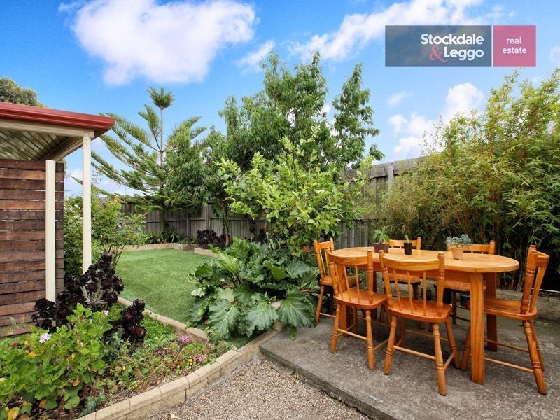 28 Clovelly Drive, Craigieburn VIC 3064