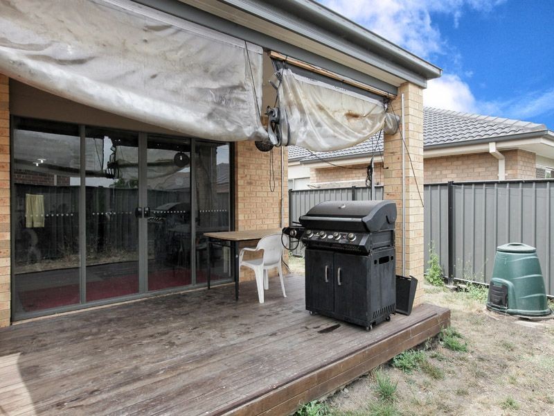 5 Wattletree Street, Craigieburn VIC 3064