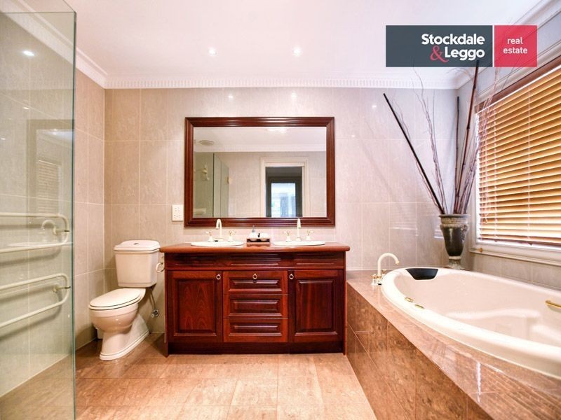 20 Palamino Valley Court, Greenvale VIC 3059