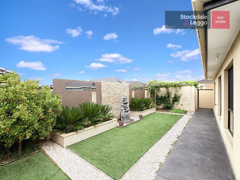 9 Peartree Court, Roxburgh Park VIC 3064