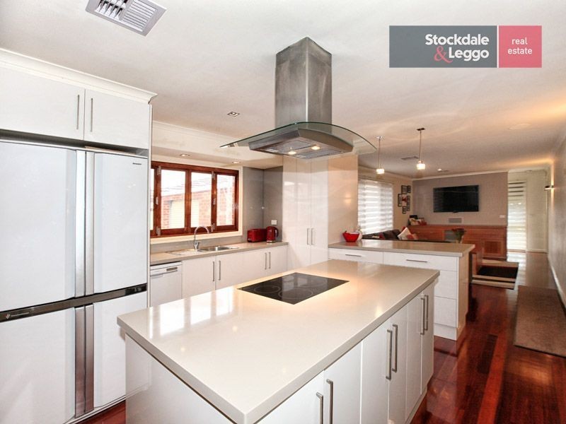 47 Lenoak Street, Gladstone Park VIC 3043