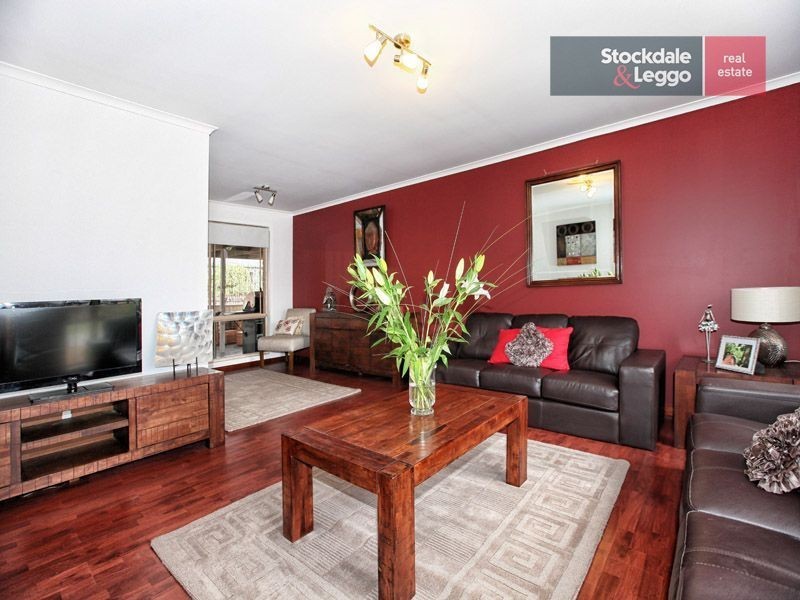 15 Belsay Place, Craigieburn VIC 3064