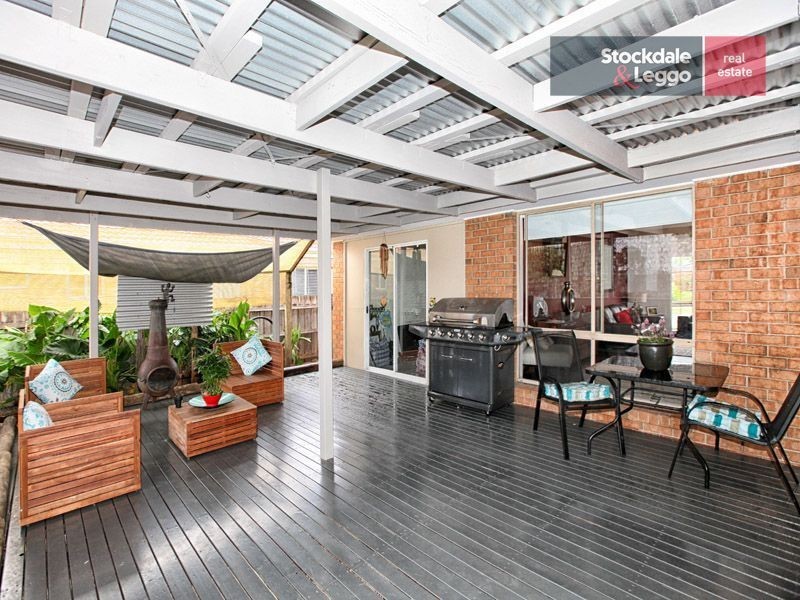 15 Belsay Place, Craigieburn VIC 3064