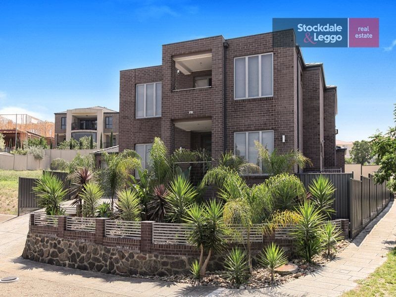 2 Adelie Court, Roxburgh Park VIC 3064