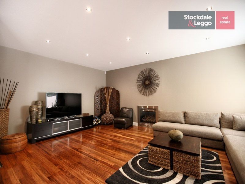 2 Adelie Court, Roxburgh Park VIC 3064