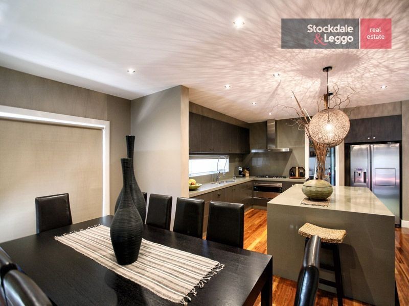 2 Adelie Court, Roxburgh Park VIC 3064