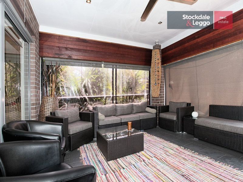 2 Adelie Court, Roxburgh Park VIC 3064