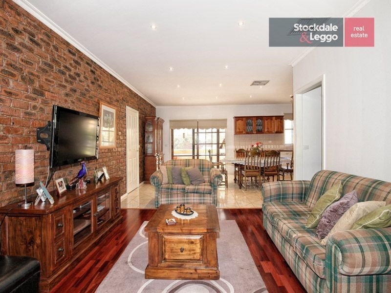 42 Glencairn Drive, Greenvale VIC 3059