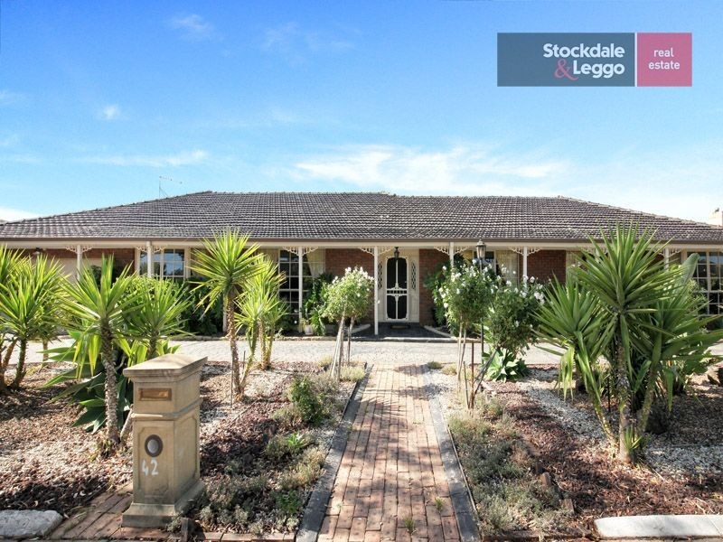42 Glencairn Drive, Greenvale VIC 3059