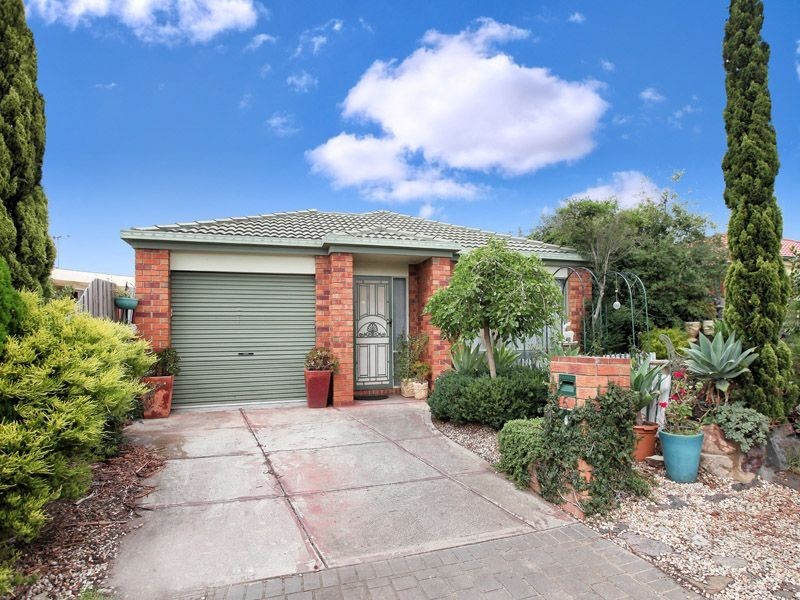 5 Nile Court, Roxburgh Park VIC 3064