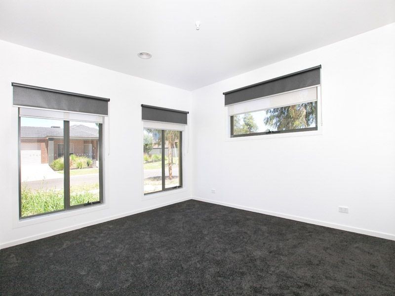 15 Softwood Dr, Mernda VIC 3754