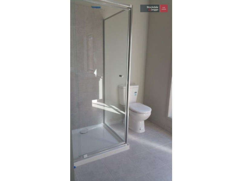 22 Natural Dr, Craigieburn VIC 3064