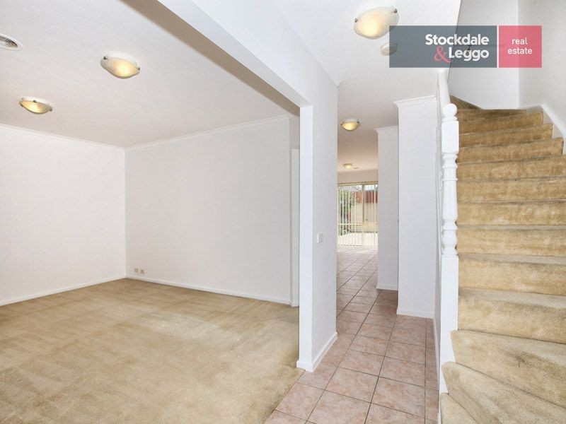 4 Corona Place, Roxburgh Park VIC 3064