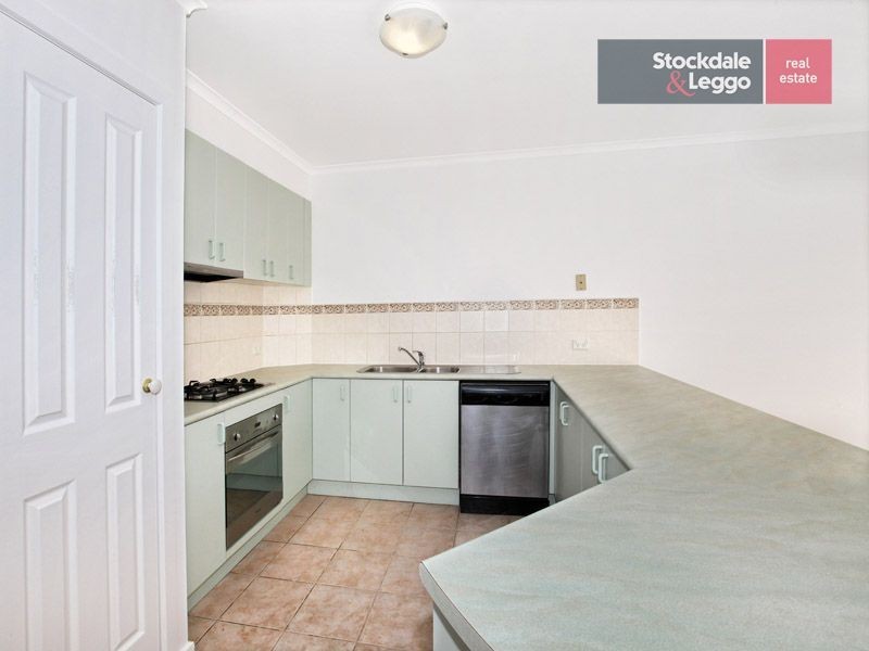 4 Corona Place, Roxburgh Park VIC 3064