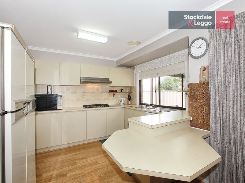 2 Maxwell Court, Attwood VIC 3049