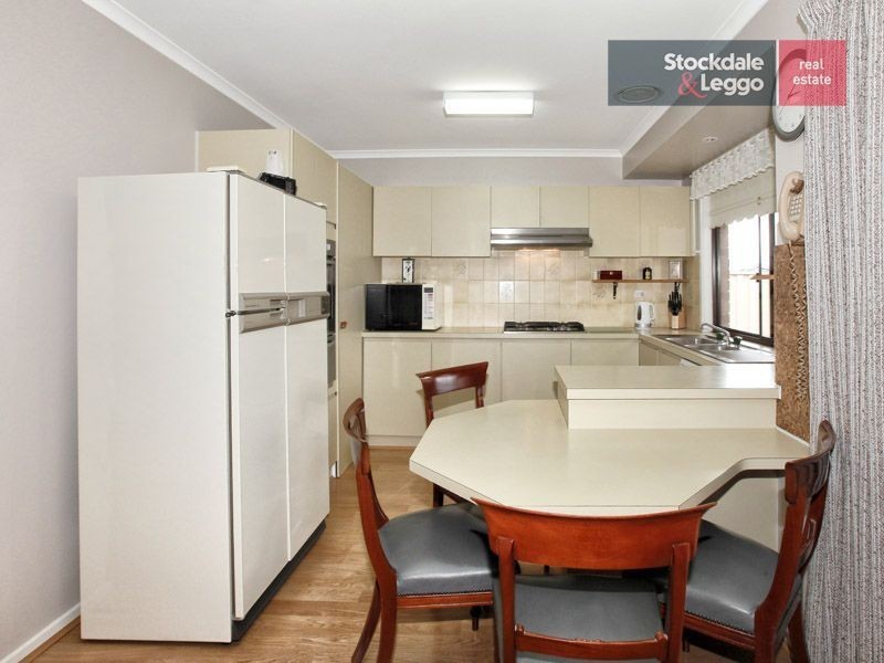 2 Maxwell Court, Attwood VIC 3049