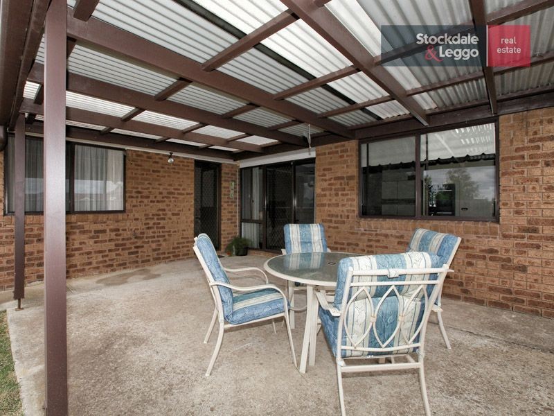 2 Maxwell Court, Attwood VIC 3049
