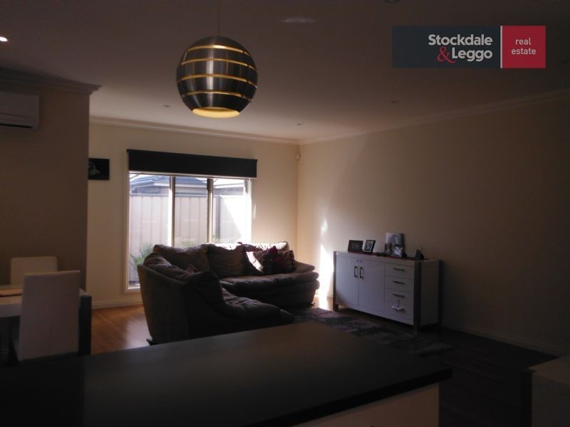 2/199 Greenvale Drive, Greenvale VIC 3059