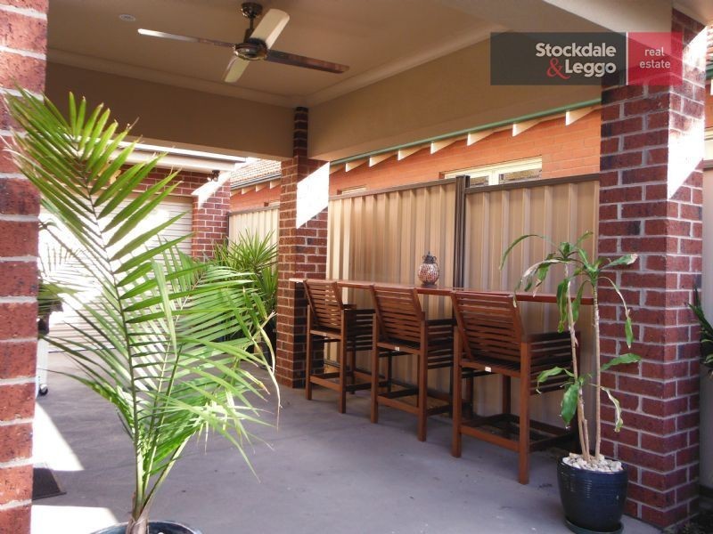 2/199 Greenvale Drive, Greenvale VIC 3059