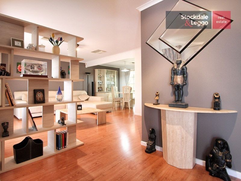 10 Glasson Court, Greenvale VIC 3059