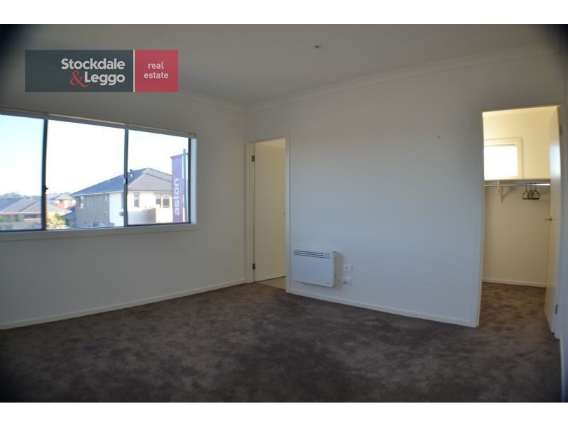23 Cavalier Drive, Craigieburn VIC 3064