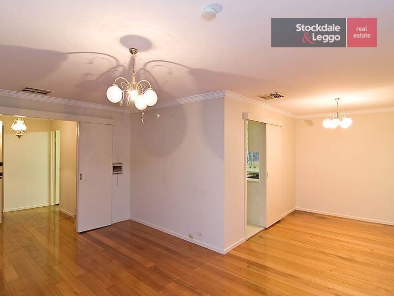 32 Snaefell, Gladstone Park VIC 3043