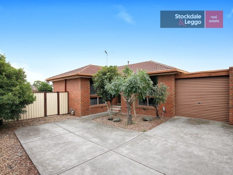 2/33 Waratah Avenue, Tullamarine VIC 3043