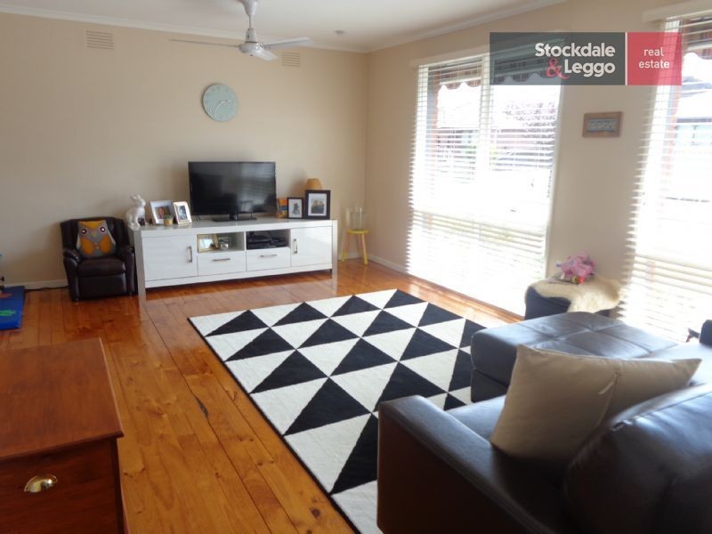 1 Tecoma Court, Gladstone Park VIC 3043