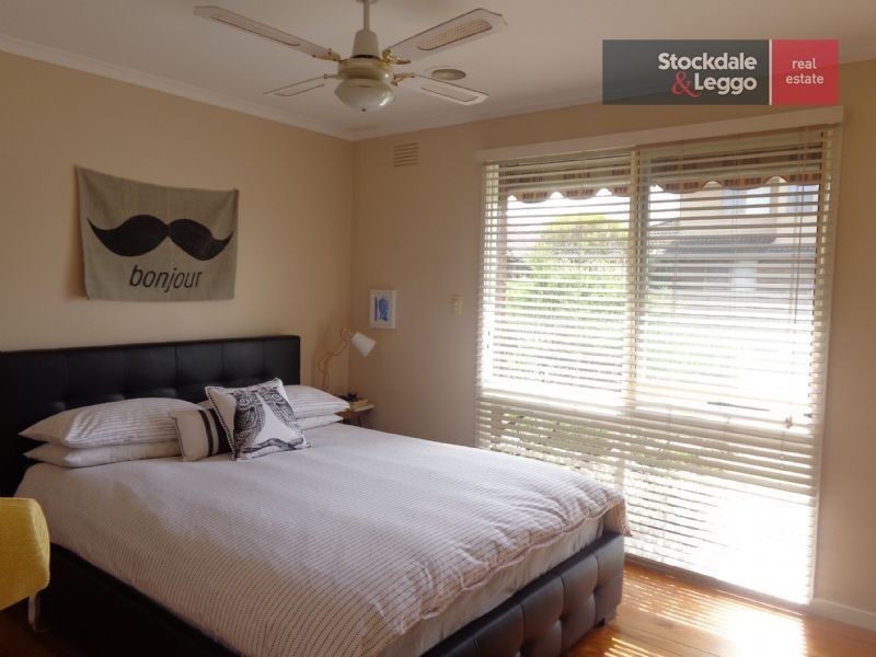 1 Tecoma Court, Gladstone Park VIC 3043