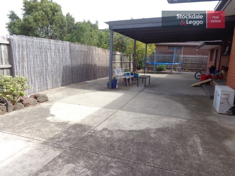 1 Tecoma Court, Gladstone Park VIC 3043