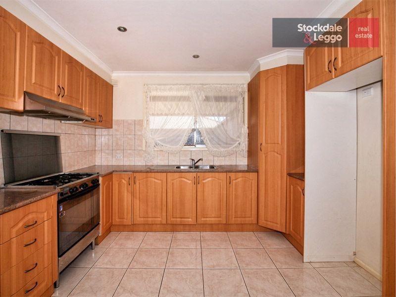 115 South Circular Road, Gladstone Park VIC 3043