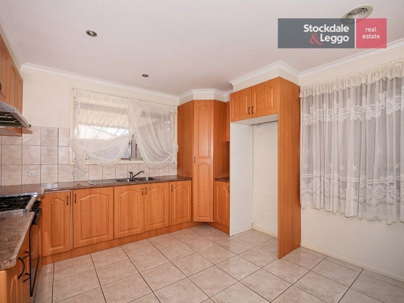 115 South Circular Road, Gladstone Park VIC 3043