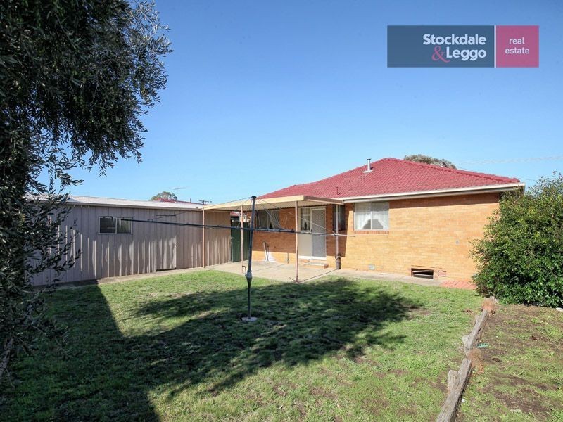 115 South Circular Road, Gladstone Park VIC 3043