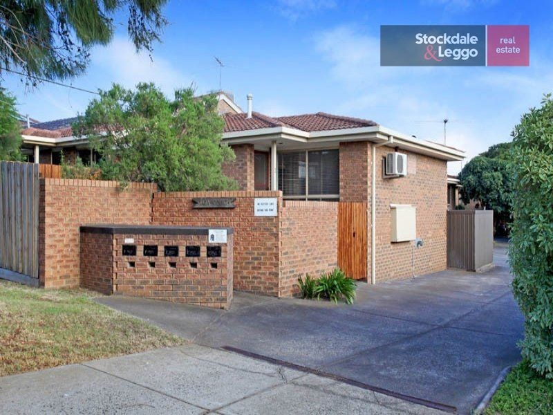 2/27 Turner Street, Westmeadows VIC 3049