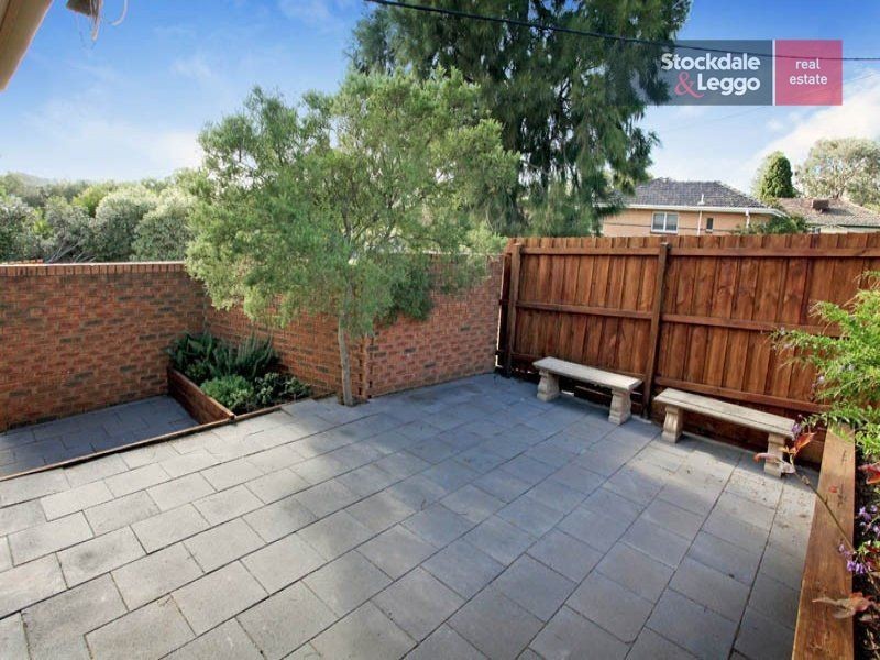 2/27 Turner Street, Westmeadows VIC 3049