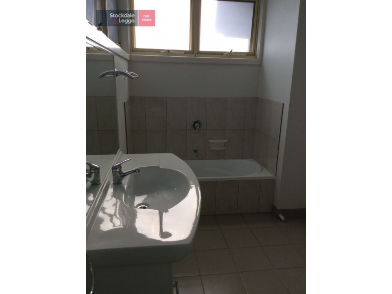 2/52 Pascoe Street, Westmeadows VIC 3049