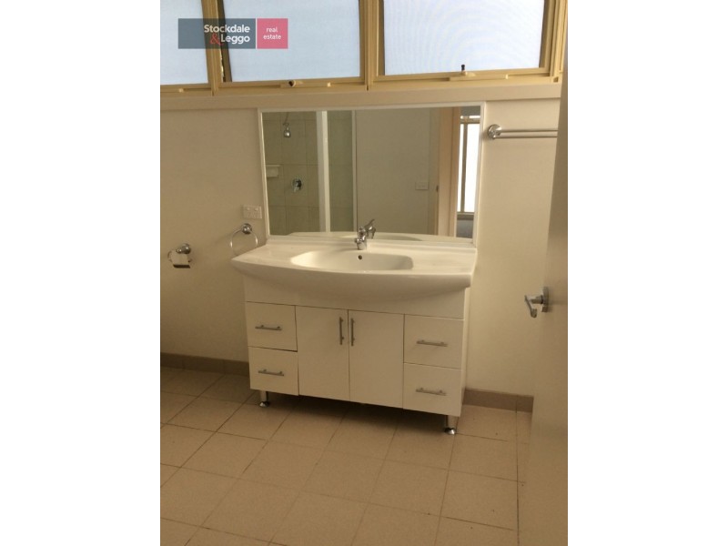 2/52 Pascoe Street, Westmeadows VIC 3049