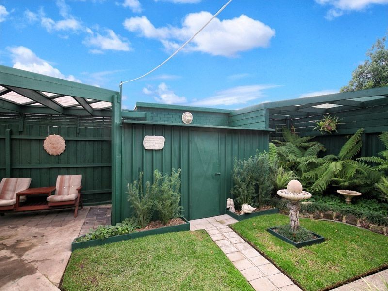 9 Costain Court, Gladstone Park VIC 3043