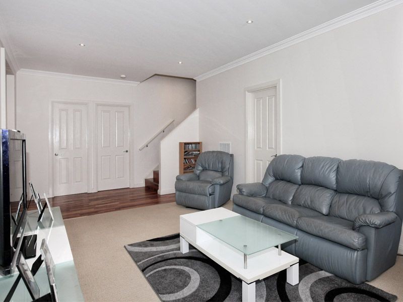 39 Dunfermline Avenue, Greenvale VIC 3059