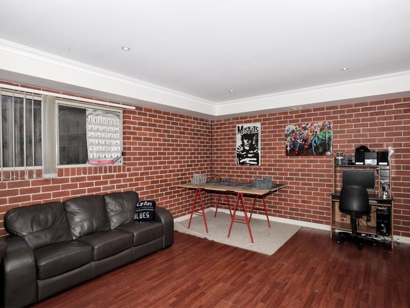 39 Dunfermline Avenue, Greenvale VIC 3059