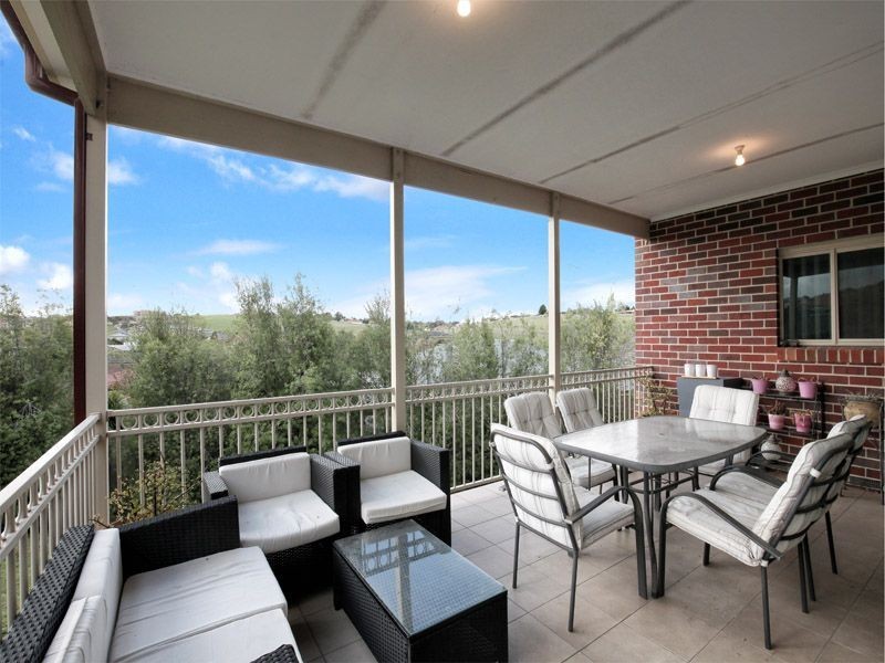 39 Dunfermline Avenue, Greenvale VIC 3059