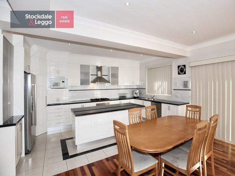 39 Dunfermline Avenue, Greenvale VIC 3059