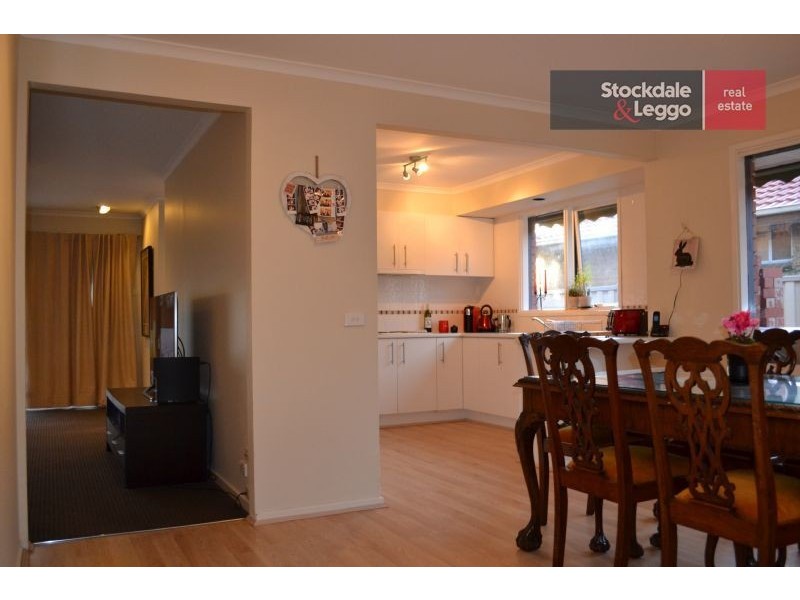12 Rossdale Street, Craigieburn VIC 3064