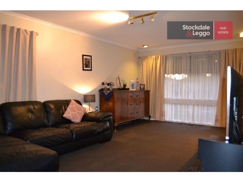 12 Rossdale Street, Craigieburn VIC 3064