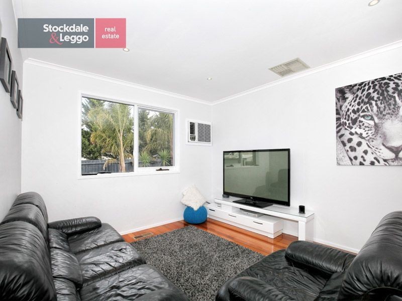 14 Rudstone Bend, Greenvale VIC 3059