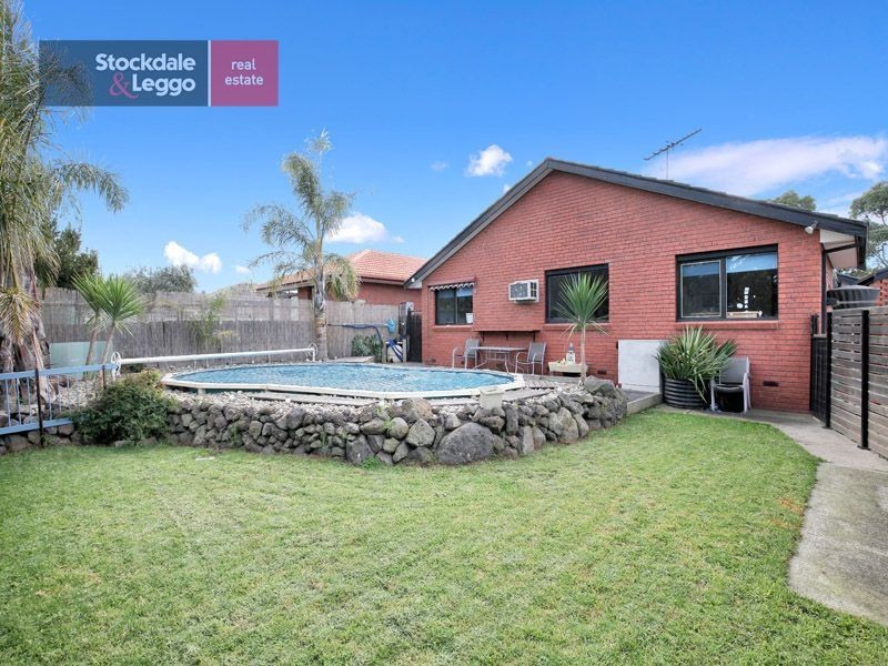 14 Rudstone Bend, Greenvale VIC 3059