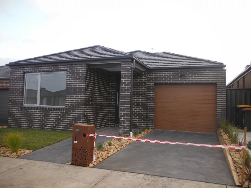 87 Wattletree Street, Craigieburn VIC 3064