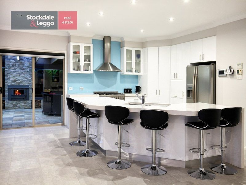 22 Trumpington Terrace, Attwood VIC 3049