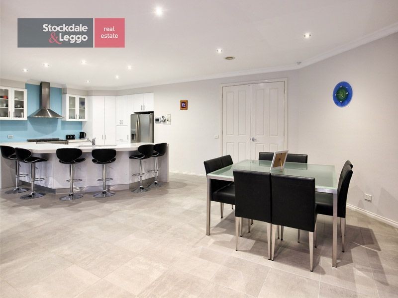 22 Trumpington Terrace, Attwood VIC 3049